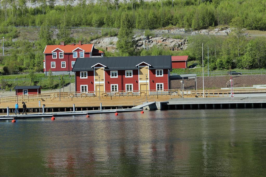 Хостел Oernskoeldsviks Gaesthamn Экстерьер фото